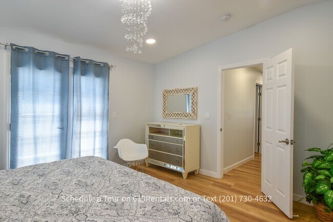Building Photo - Remodeled 3 Bedroom, 2 Bath House