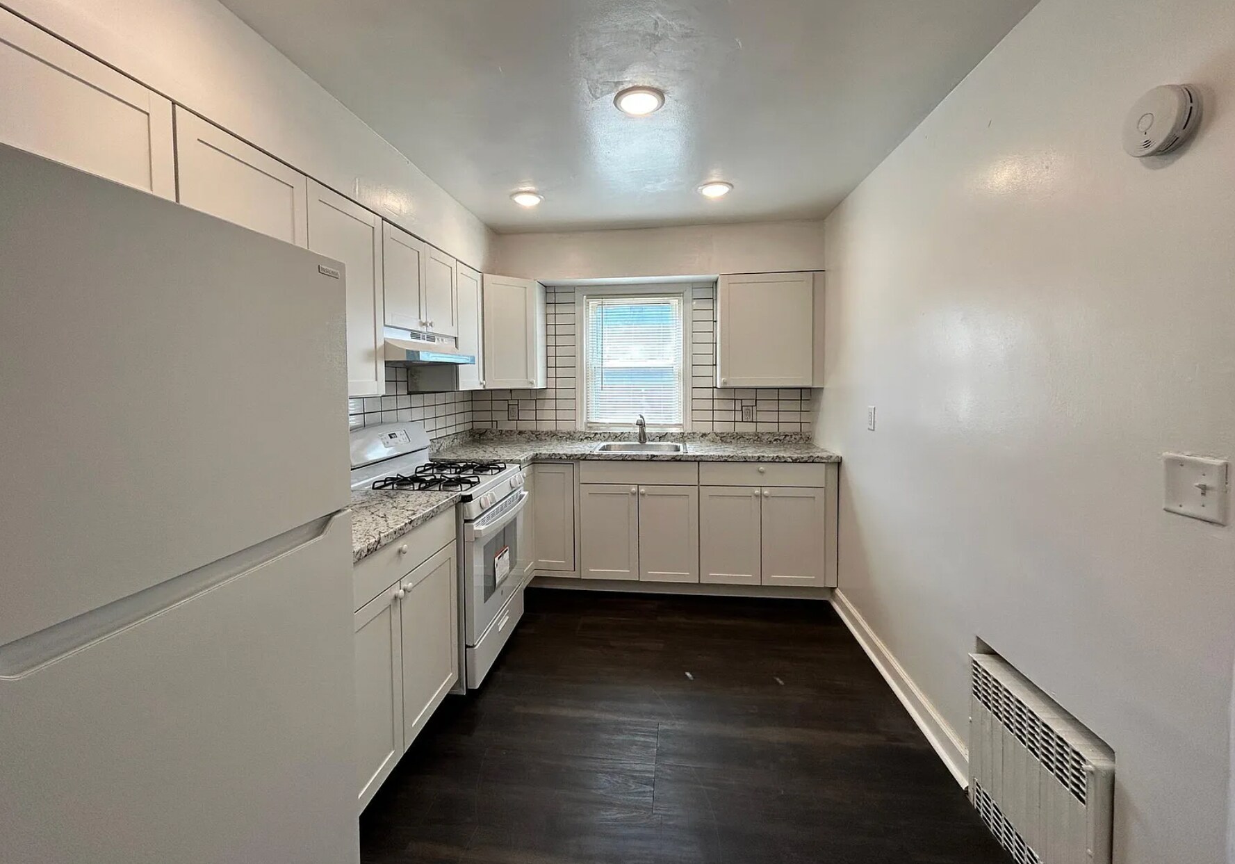 Kitchen - 353 N Grove St