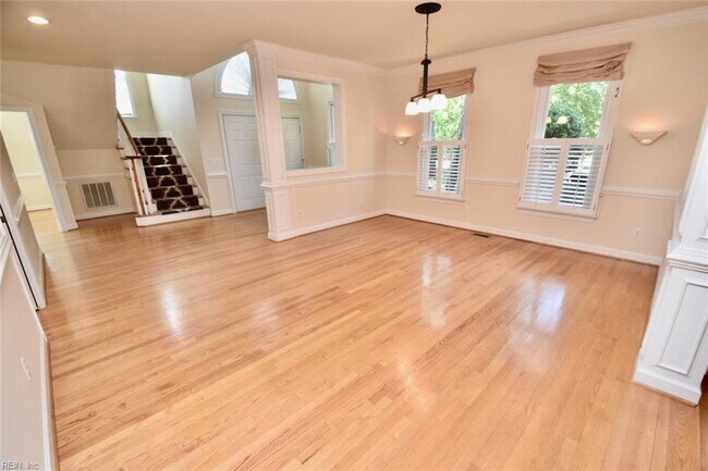 Building Photo - 1514 Bordeaux Pl