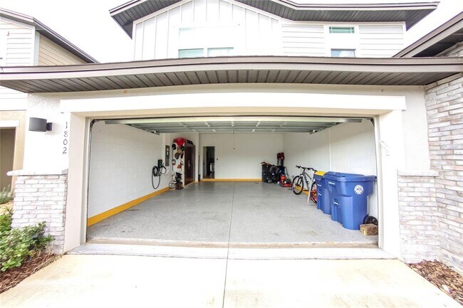 Building Photo - 1802 Sundance Chase Rd