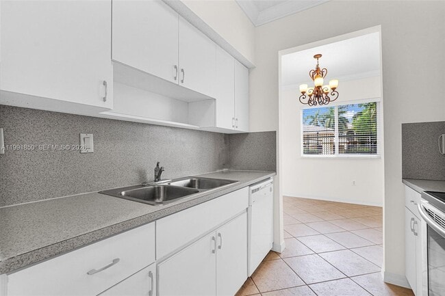 Building Photo - 7085 Nova Dr