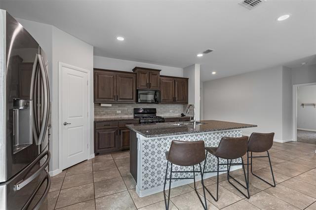 Building Photo - 1207 Burlingame Dr