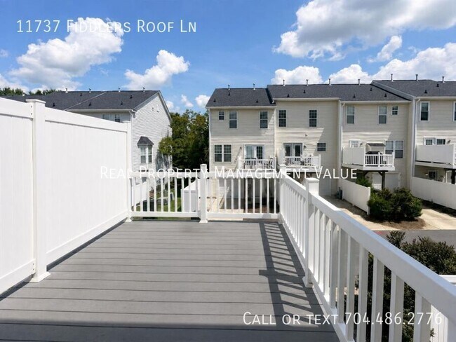 Building Photo - 11737 Fiddlers Roof Ln