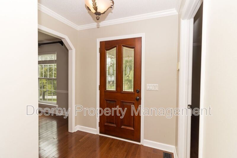 Building Photo - 510 Woodrose Ln