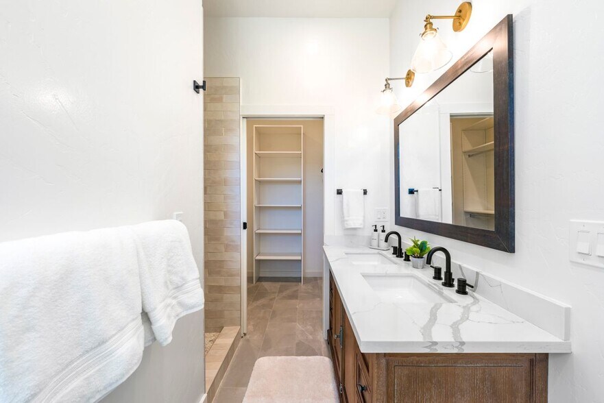 Building Photo - 3485 Frei Rd