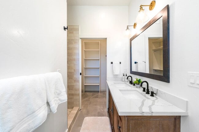 Building Photo - 3485 Frei Rd