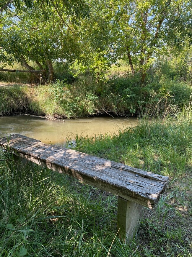 Building Photo - 86 Peno Rd