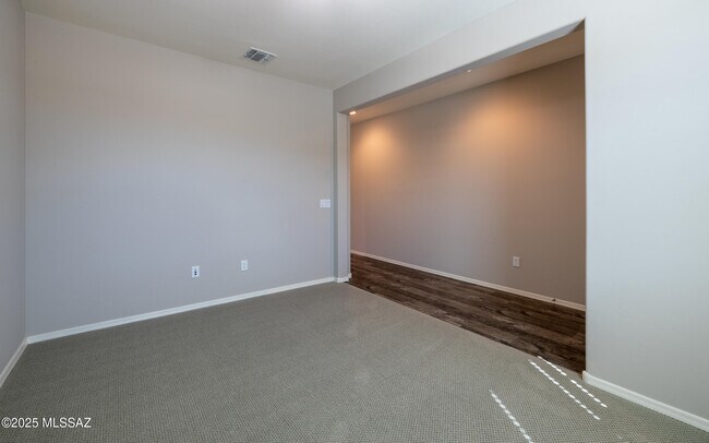 Building Photo - 10324 S Barlow Way