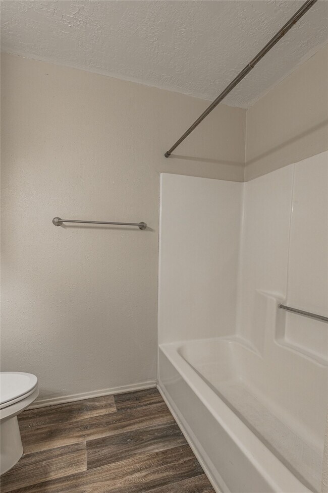 Building Photo - 2521 Crosstimbers Dr