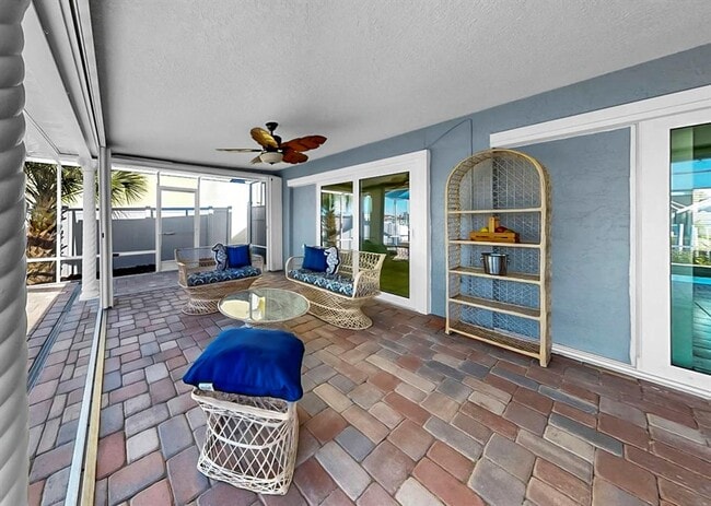 Building Photo - 6344 Cottonwood Ln