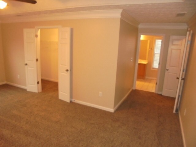 Building Photo - 2400 Catamaran Court