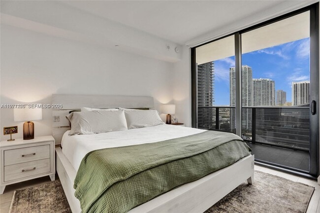 Building Photo - 45 SW 9th St