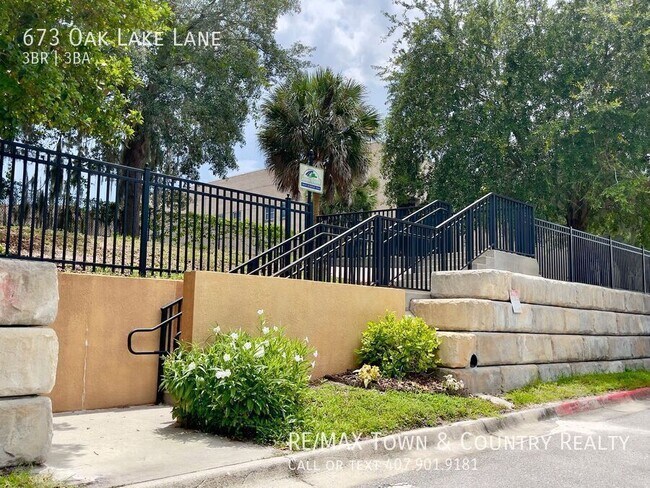 Building Photo - 673 Oak Lake Ln
