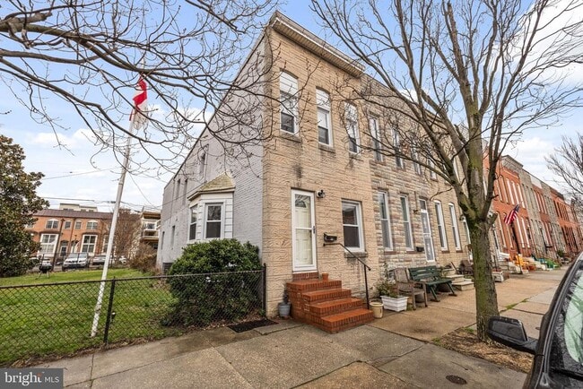 Building Photo - 1437 Towson St