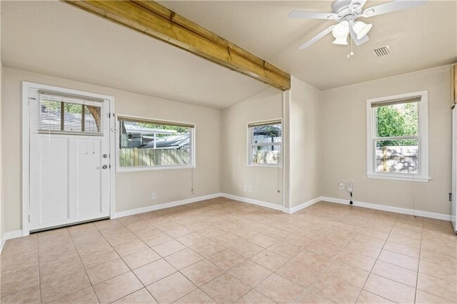 Building Photo - 1700 Cullen Ave
