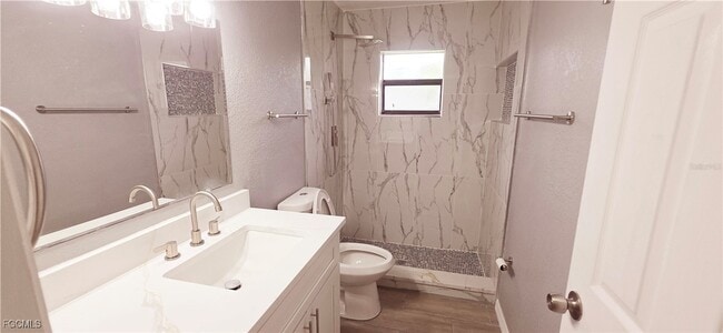 Building Photo - 930 SW 34th St