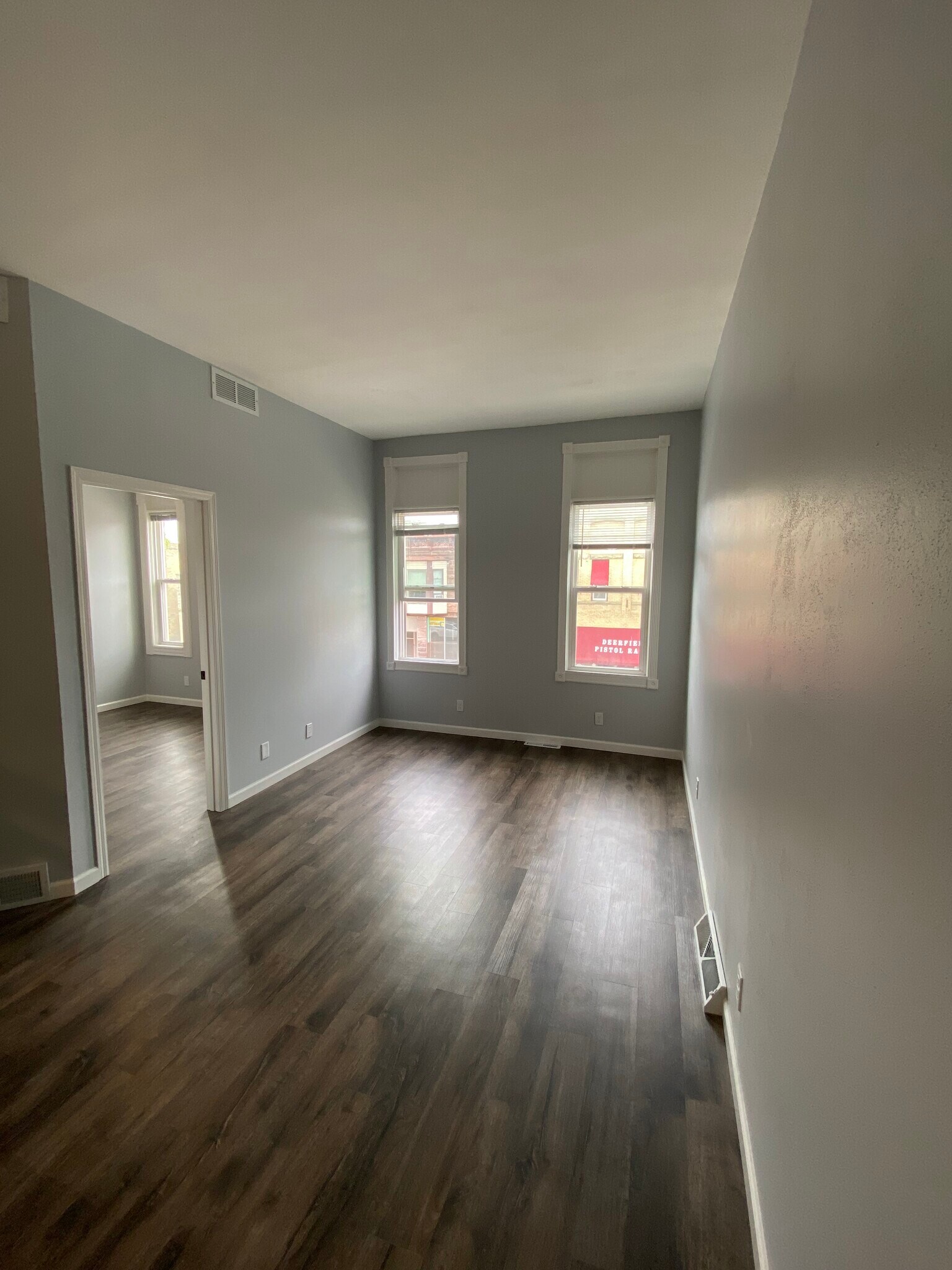 Building Photo - 44 N Main St