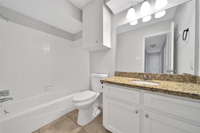 Building Photo - 259 Spring Pines Dr