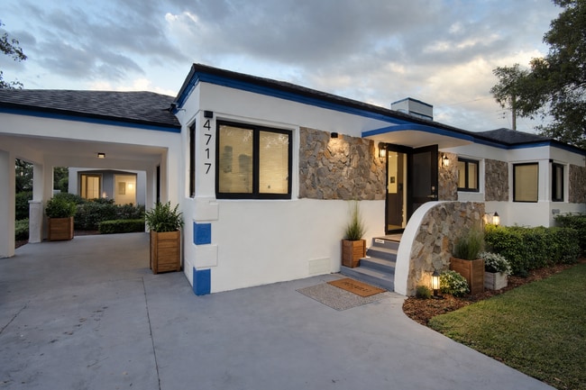 Building Photo - 4717 NW 11th Ave