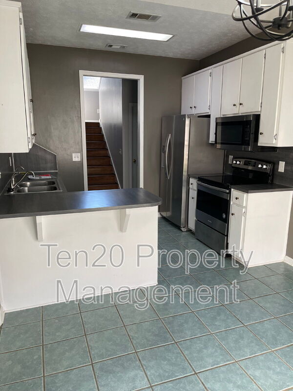 Building Photo - 326 Hardaway Ct