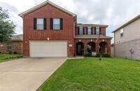 Building Photo - 916 Glenndon Dr