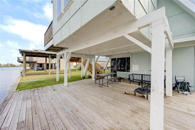 Building Photo - 239 Redfish Dr