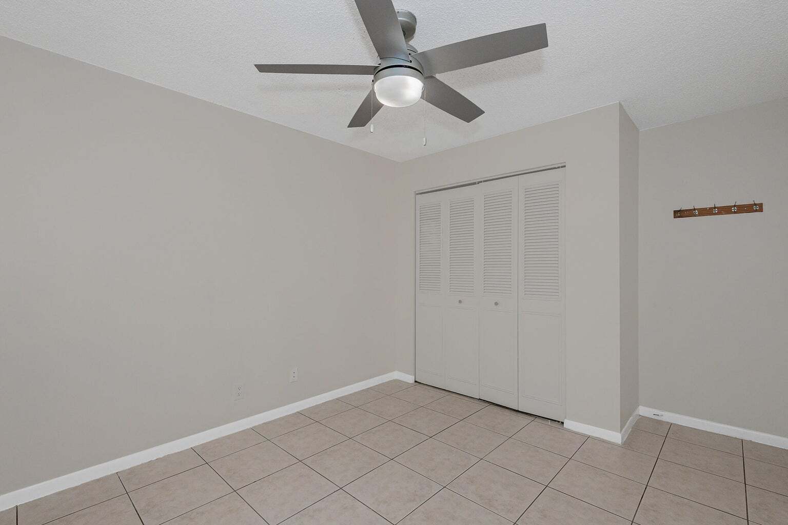 Building Photo - 2831 NW 51st Ter