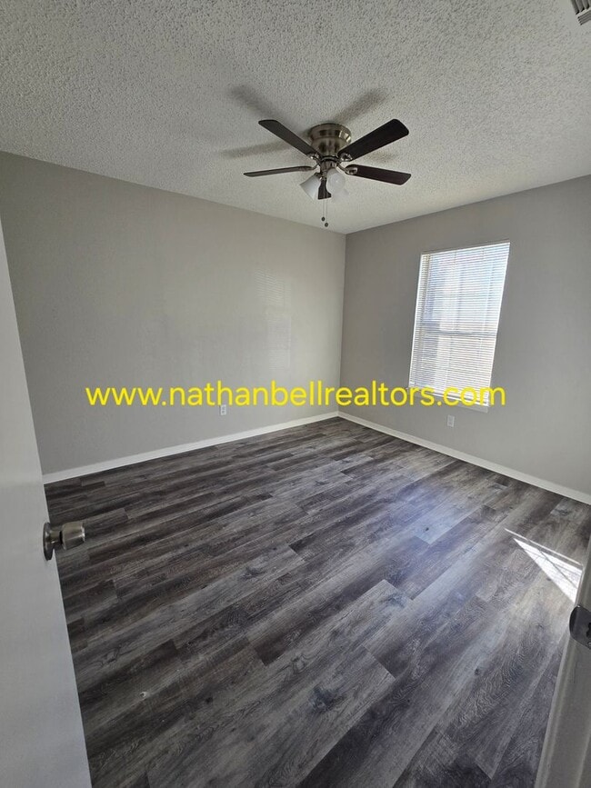 Building Photo - 1335 18th St NW