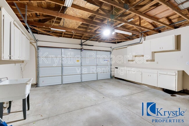 Building Photo - 343 Clydesdale Dr