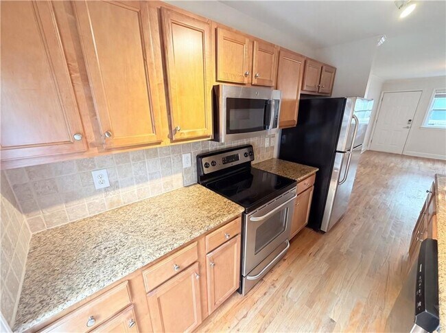 Building Photo - 48 Peachtree Ave NE