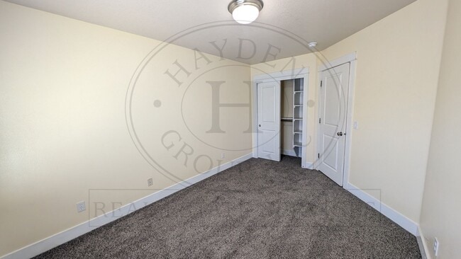 Building Photo - 4572 NW 175th Pl