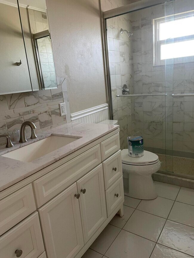 Building Photo - 5725 Fernley Dr E