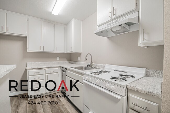 Building Photo - 3710 E Fountain St