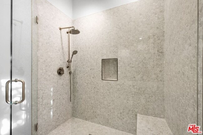 Building Photo - 2108 San Ysidro Dr