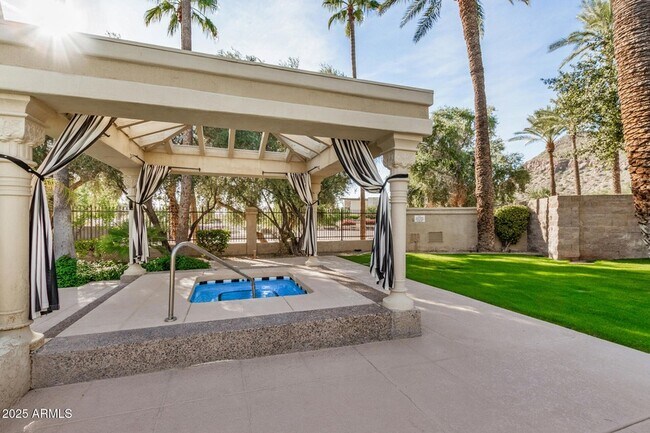 Building Photo - 4616 N 65th St