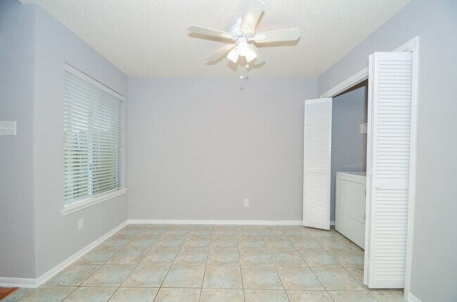 Building Photo - 12722 Ashford Brook Dr