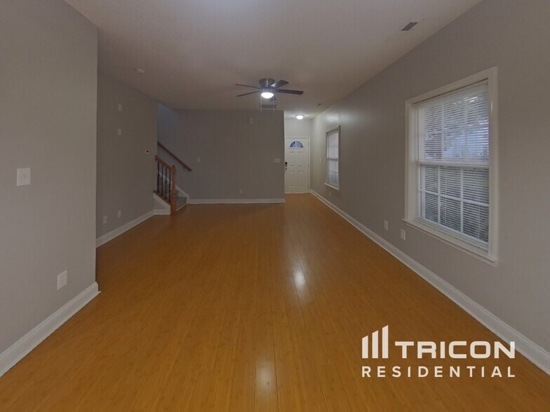 Building Photo - 13706 Traherne Ct