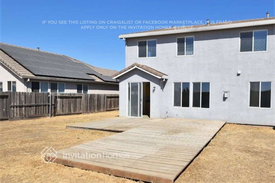 Building Photo - 5542 Ravine Ct