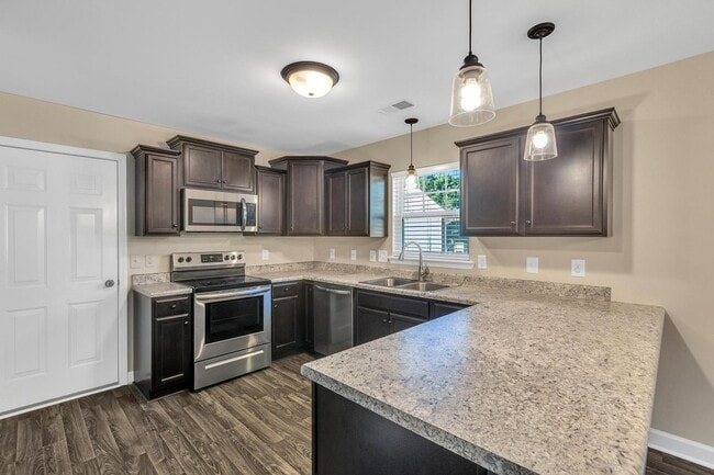 Building Photo - 630 Osprey Landing Dr
