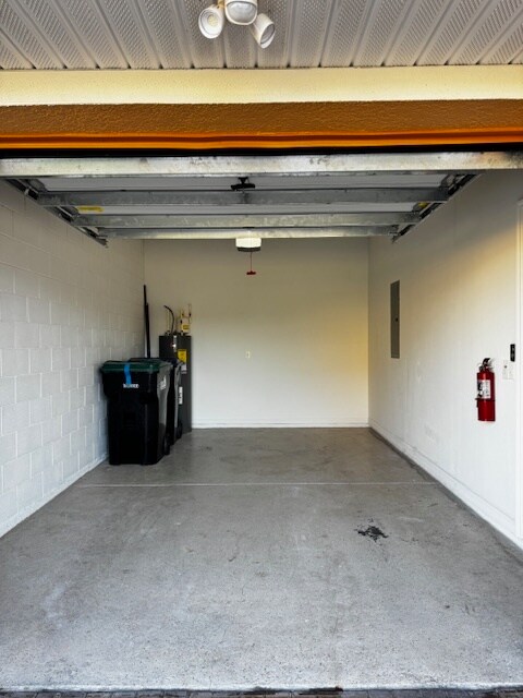 Building Photo - 1139 Honey Blossom Dr