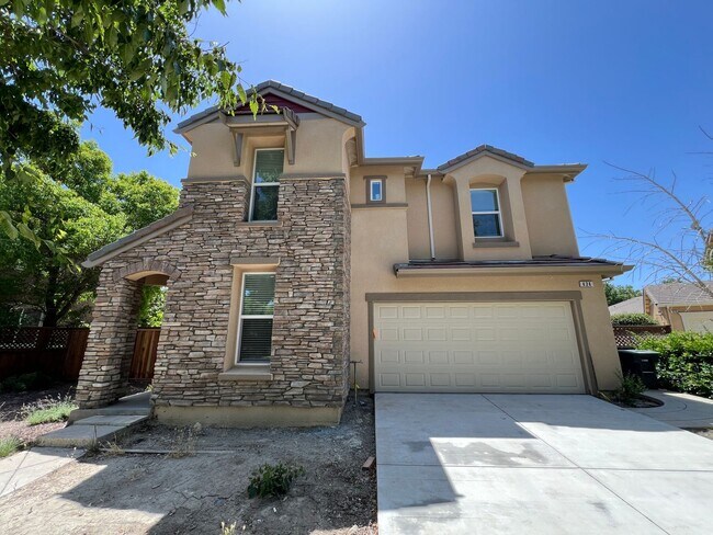 Primary Photo - Completely Remodeled home in desirable Mou...