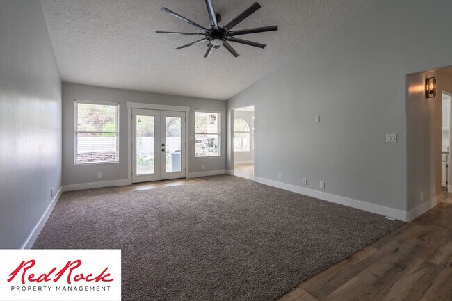 Building Photo - 3 Bedroom Home With 2 Car Garage In St. George