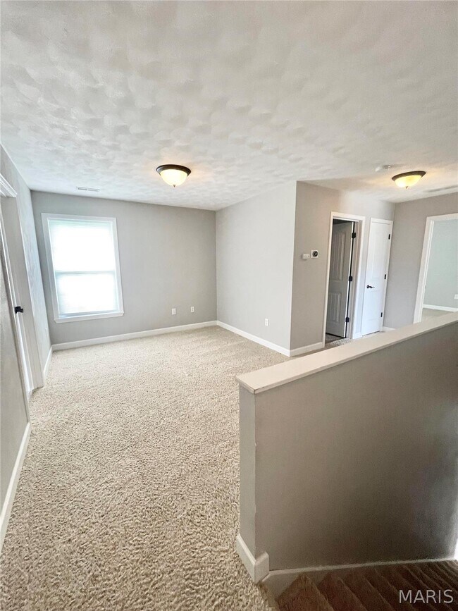 Building Photo - 805 Bluff Ridge Ln