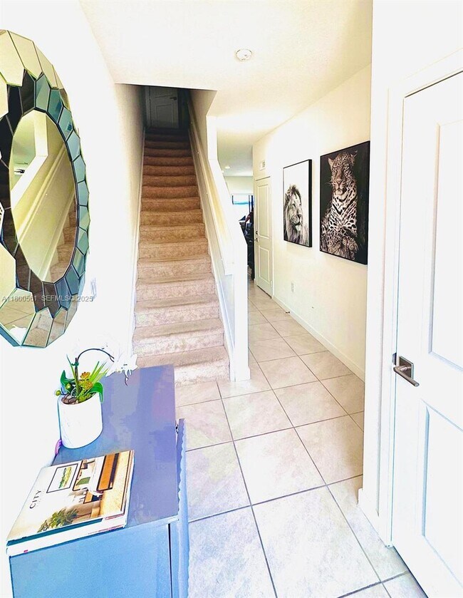 Building Photo - 761 SW 11th St