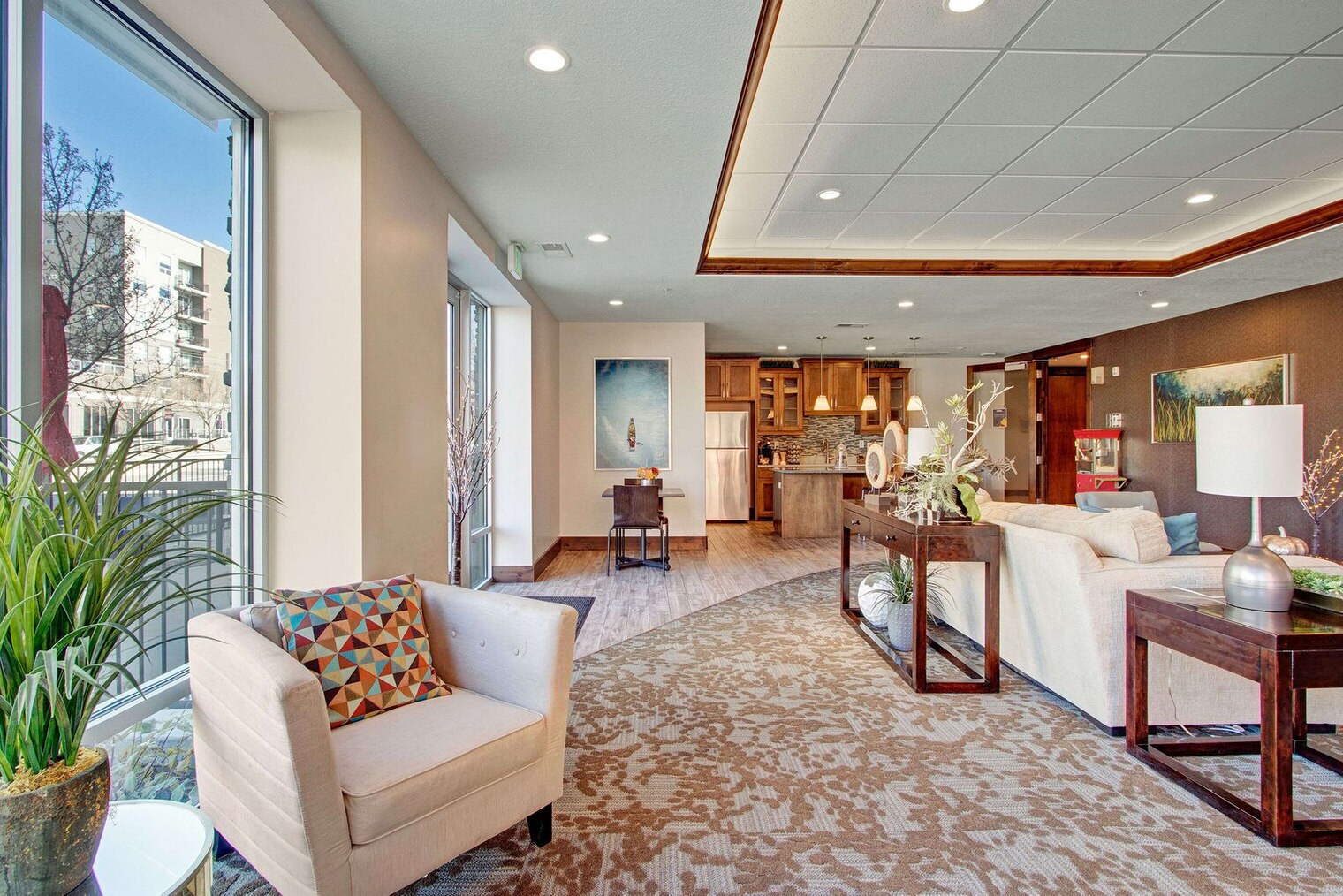 Building Photo - 460 E 400 S