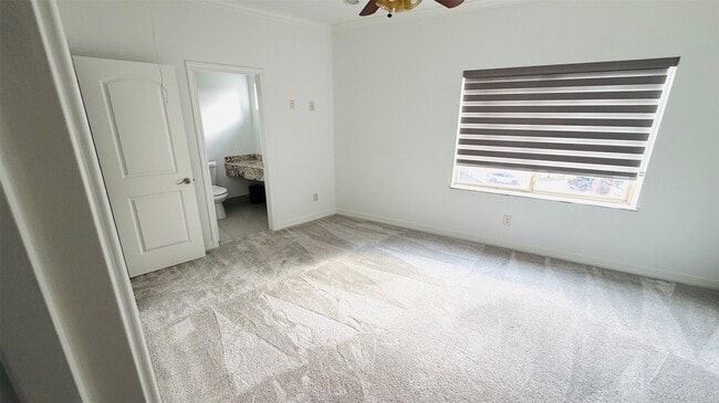 Building Photo - 150 Carson Ct