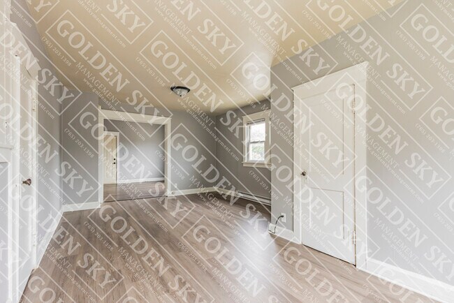 Primary Photo - 611 W Jackson St