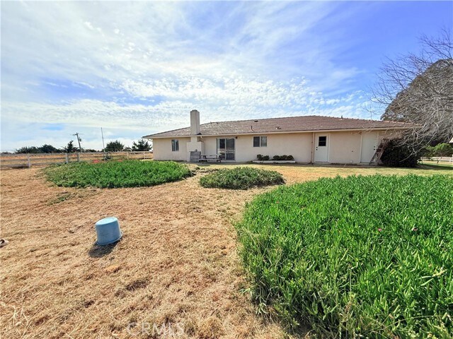 Building Photo - 575 Aloma Way