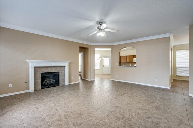 Building Photo - 9907 Valance Way