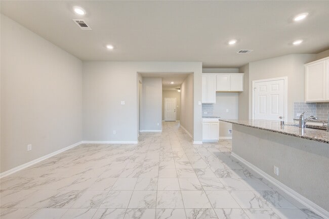 Building Photo - 26019 Steele Flower Dr